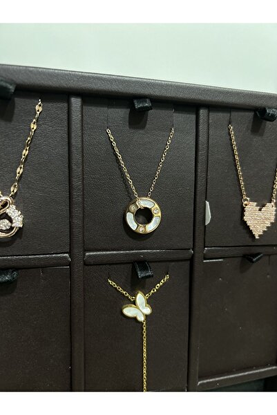 Atelier by Ece قلادة دائرية من الفولاذ المقاوم للتشويه باللؤلؤ