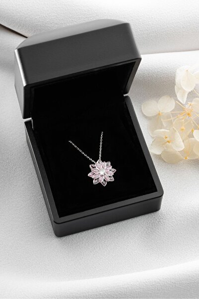 Silvano Jewelry 925 Ayar Gümüş Işıklı Kutuda Lotus Çiçeği Kolye