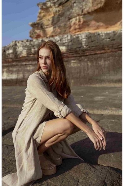 Natavan Ленена рокля-риза
