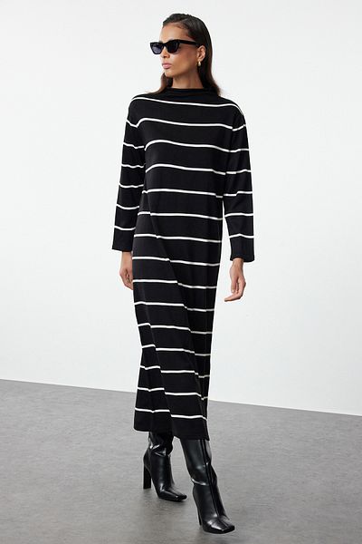 Trendyol Modest Ριγέ Μαύρο Πλεκτό Φόρεμα - Σταντ γιακά Tctaw25eb00033