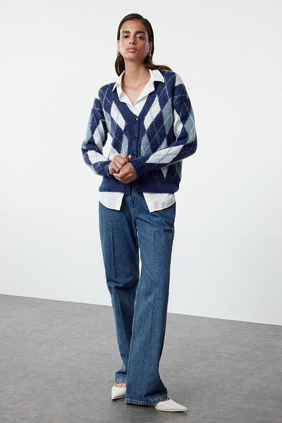 Trendyol Collection Kockás mintás sötétkék kötött kardigán - puha textúrájú TWOAW25HI00276