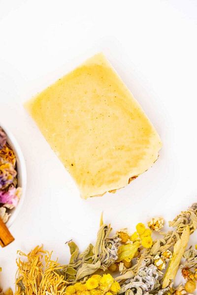 EVVAHE DOĞAL Ginger and Zerdaçal Soap