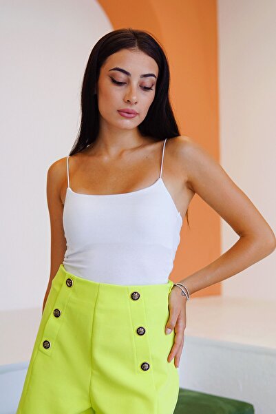 devesta Yeşil Düğme Detaylı Şort