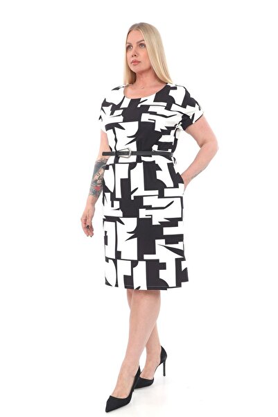 etselements X MODAPO Plus Size Midi φόρεμα - με σχισμή, ζώνη και ασπρόμαυρο σχέδιο