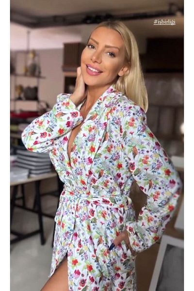 es home collection Ψηφιακή εκτύπωση Σετ μπουρνούζι και παντόφλες με στάμπα με γιακά