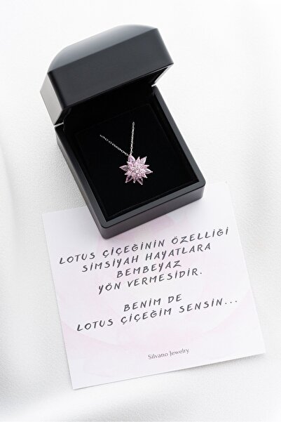 Silvano Jewelry 925 Ayar Gümüş Işıklı Kutu Pembe Buzlu Lotus Çiçeği Kolye