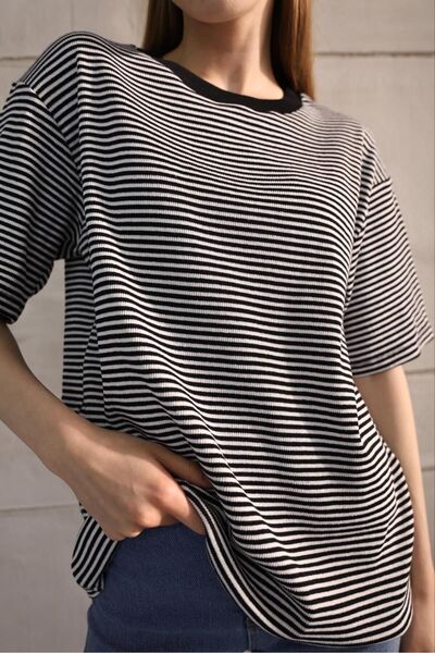 ALLEYTA Bisiklet Yaka Çizgili Oversize Unisex Tişört