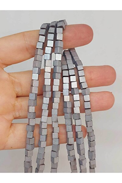 Yasamtohumu Piatra hematită în formă de cub de 4 mm - are o lungime de 9 cm (...