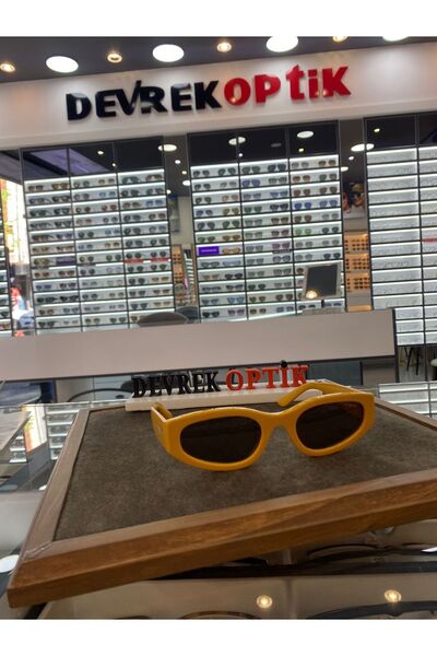 Vogue VOGue SunGlasses - VO5585 315973 54 Model