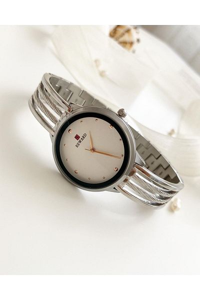 Reward Women's Wristwatch - Stylish and Functional Design