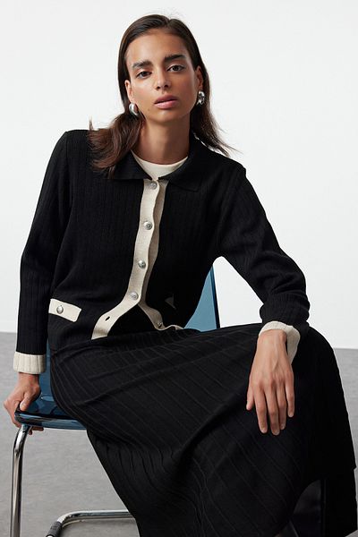Trendyol Modest Pleated Black Knitwear Set - Lower & Upper TCTAW25US00036