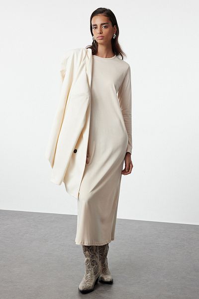 Trendyol Modest Μακρύ μπεζ φόρεμα - μακρυμάνικο και φόδρα με λεπτομέρεια TCTAW25EB00081