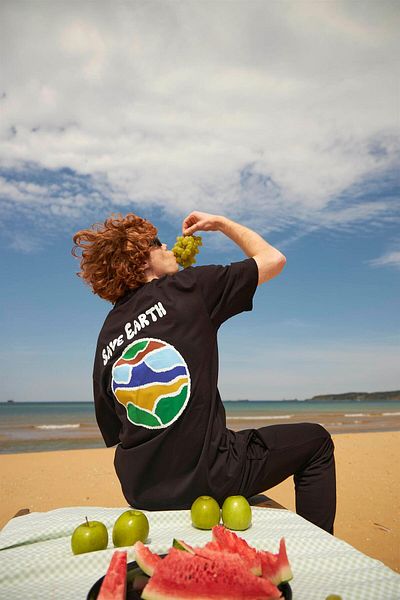 Trendiz Unisex Save Earth T-Shirt Schwarz