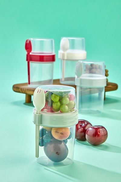 Poomy 550 ml Practical Portable Yogurt - Feeding Bowl with Muesli and Spoon