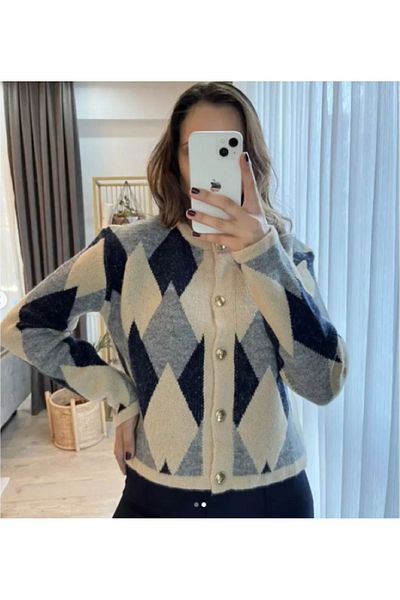 Bisou Bisou Women's Crew Neck Diamond Patterned Button Detailed Multicolored Knitwear Cardigan