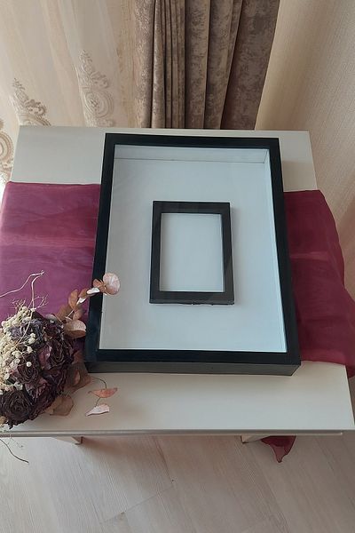 Verda Çerçeve إطار ذاكرة وردي مقاس 30 × 40 سم مع قسم صور باللون الأسود والبرونزي وصندوق وردي مقاس 6 سم