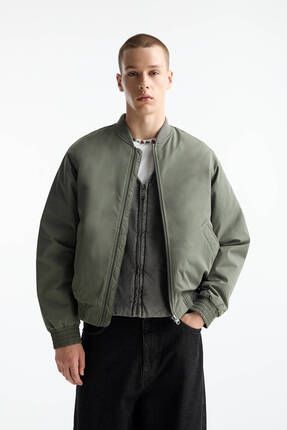Bomber pull and bear store