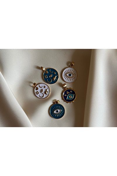 shesra Vip White Eye Pendant