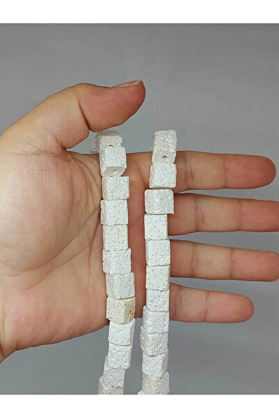 Yasamtohumu Lava kamen bijeli kockasti četvrtasti niz - 9cm dug 10*10mm (51632)