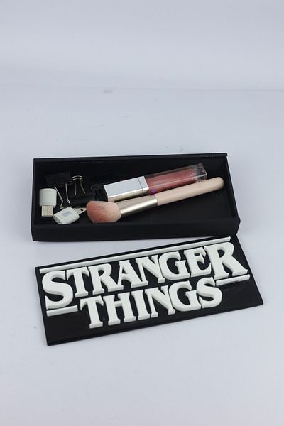 domini منظم منظم من Stranger Things مقاس 20 سم × 9 سم × 2.5 سم