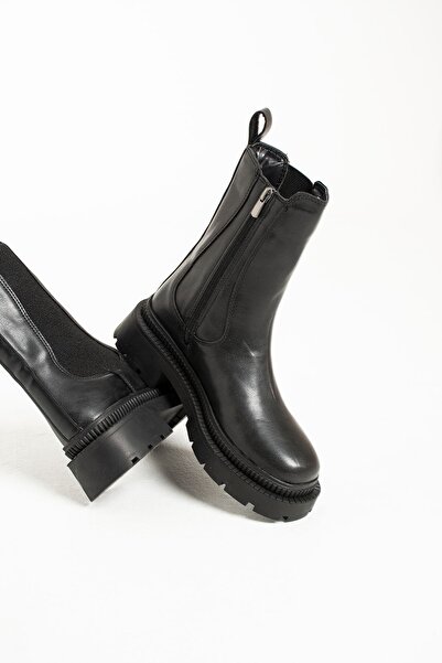 İnan Ayakkabı Kadın Bot Siyah Lastikli Fermuarlı (TABAN 5 CM)