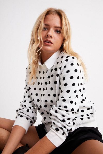 TRQOM White and Black Polka Dot Women's Sweater - Crew Neck