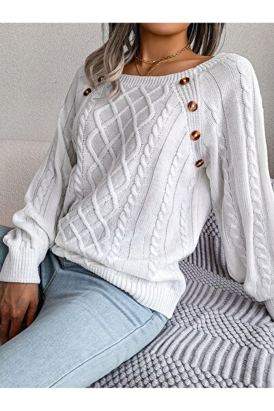 TRQOM Λευκό πλεκτό πουλόβερ - λαιμόκοψη με λαιμόκοψη, μοτίβο πλεξούδας μαλλιών και λεπτομέρεια με κουμπιά