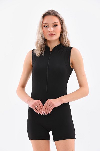 segiza Damen Badeanzug mit schwarzen Shorts - mit Cup