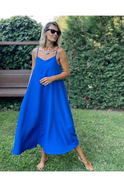 The pure chic Rochie albastră lungă cu bretele
