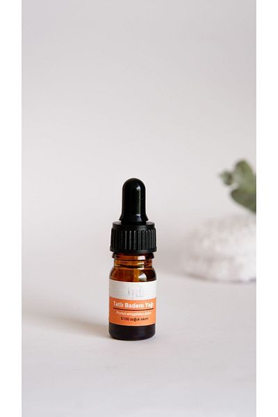 Kyphi Natural 5 ml Sweet Almond Oil - Trial and Travel Size - 100% Cold Pressed (Prunus amygdalus dulcis)