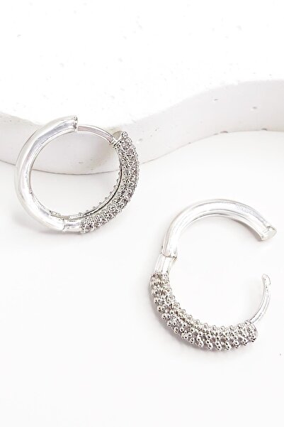 New Obsessions Anı Yaşa Halka Gömme Taşlı Huggie Küpe