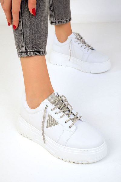 SOHO Weiße Damen-Sneakers Modell 19460