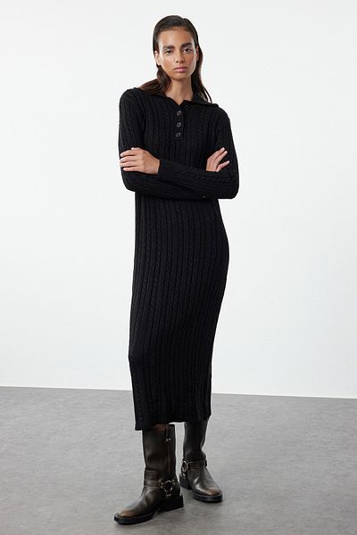 Trendyol Modest Černé pletené šaty s polo výstřihem - TCTAW25EB00024