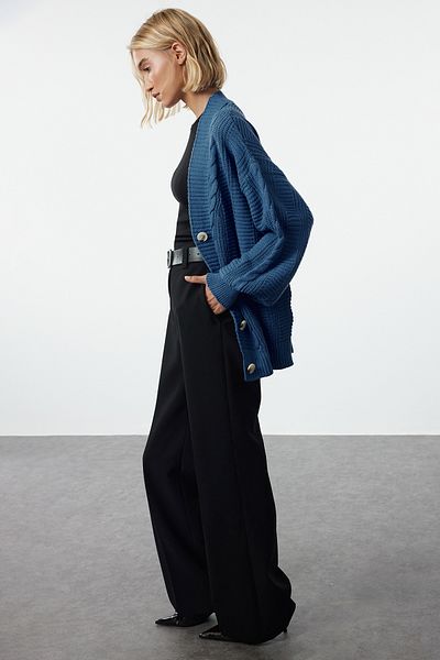 Trendyol Collection Indigo Wide Fit - Strick-Cardigan TWOAW22HI0176
