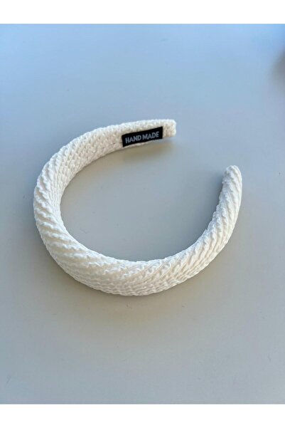 who knows ¿ Off-White with Knitted Crown