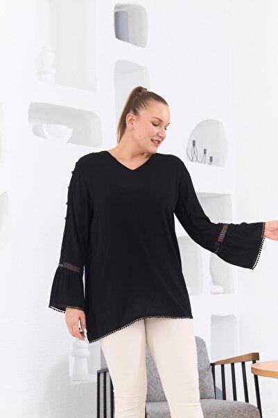 RMG Plus Size Crinkle Μαύρη Μπλούζα - Λεπτομέρεια μανίκι