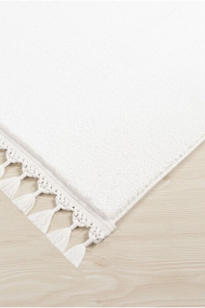 metacarpet Comfort Ponpon Saçaklı Peluş Düz Yolluk Beyaz Mns