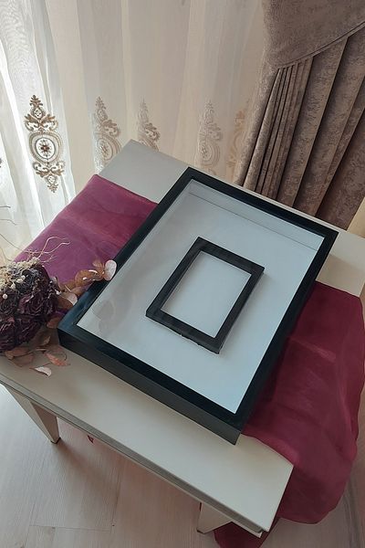 Verda Çerçeve إطار ذاكرة وردي مقاس 30 × 40 سم مع قسم صور باللون الأسود والبرونزي وصندوق وردي مقاس 6 سم
