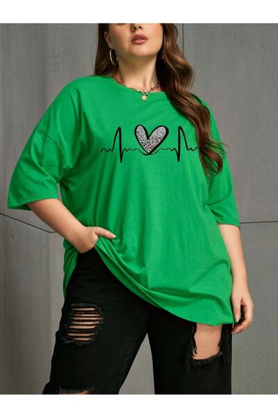 MODAVİBE Μπλουζάκι με στάμπα καρδιάς σε μεγάλο μέγεθος