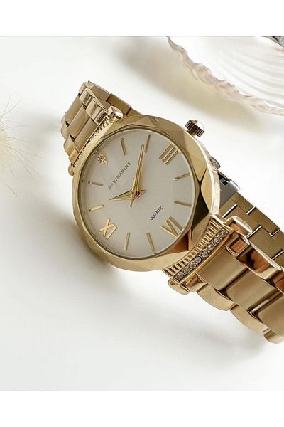 Navimarine Women's Wristwatch - Stylish and Functional Design