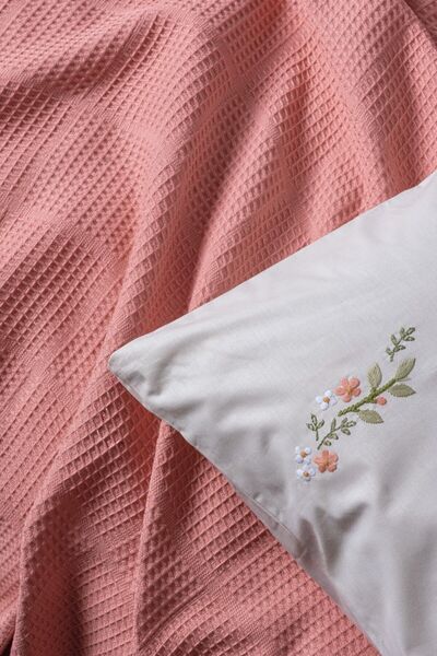 Cotton Box Coral Colored Single Pique Bed Set - Elegance with Retro Style Spin Series