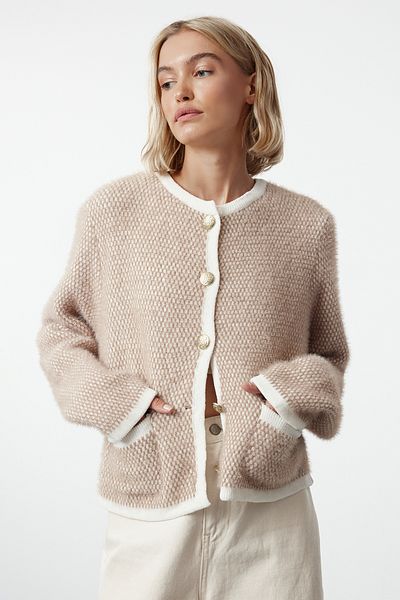Trendyol Collection Bézs prémium puha textúrájú zsenília kötöttáru kardigán - TWOAW25HI00034