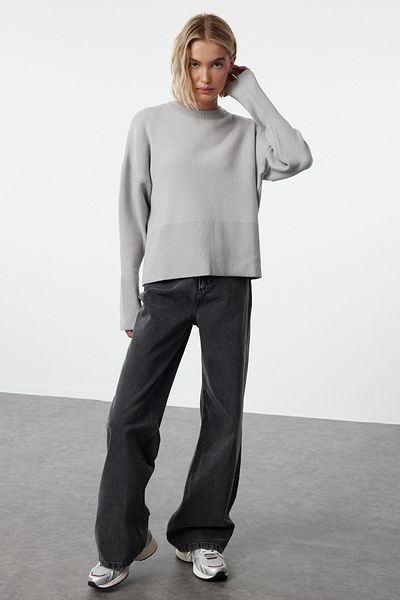 Trendyol Collection Premium Gray Soft Knitwear Sweater - Special Yarn TWOAW25KZ00055