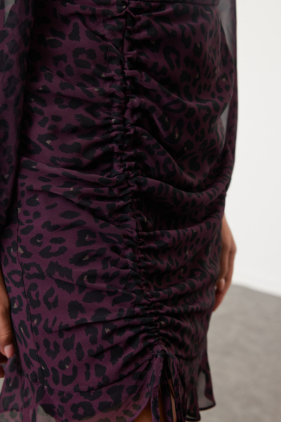 Trendyol Collection Zimní vínové tkané šaty s květinovým vzorem - Twoaw22El0700