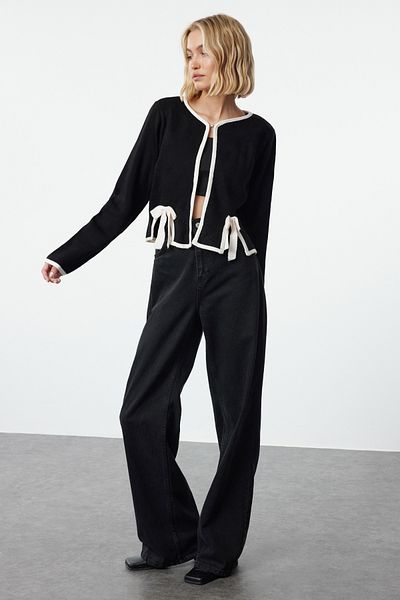 Trendyol Collection Crop Knitwear Cardigan - Black with Ribbon and Bow Detail Twoaw25Hi00067