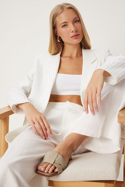 Happiness İstanbul Ecrufarbene, dünn gestreifte Oversize-Damenjacke - Zweireihig TO00152