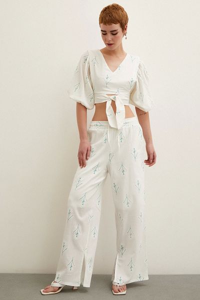 Never more Embroidery Detailed Set Green
