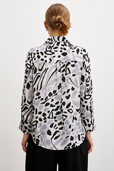 Never more Black V-Neck Leopard Patterned Shirt