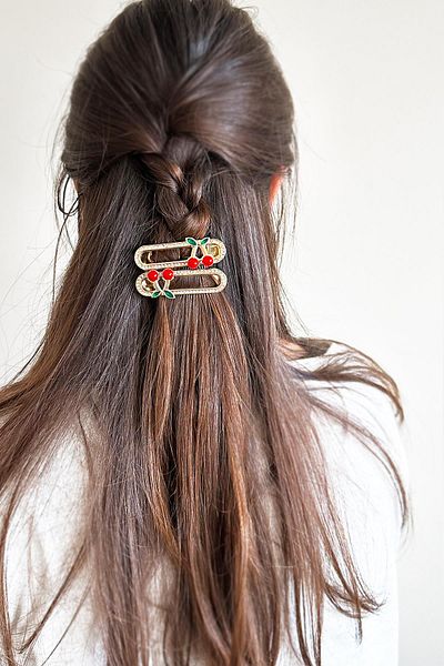 New Obsessions Πακέτο 2 με μεταλλική πόρπη με φιγούρα κερασιού και κρυστάλλινη πέτρα Ellipse