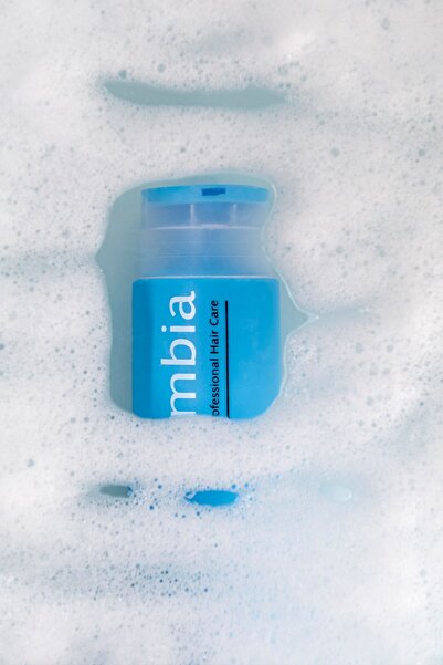 Columbia Beauty At Kuyruğu Bitki Özlü Dökülme Karşıtı, Hızlı Uzama Etkili Dolgunlaştırıcı Şampuan 400 ml